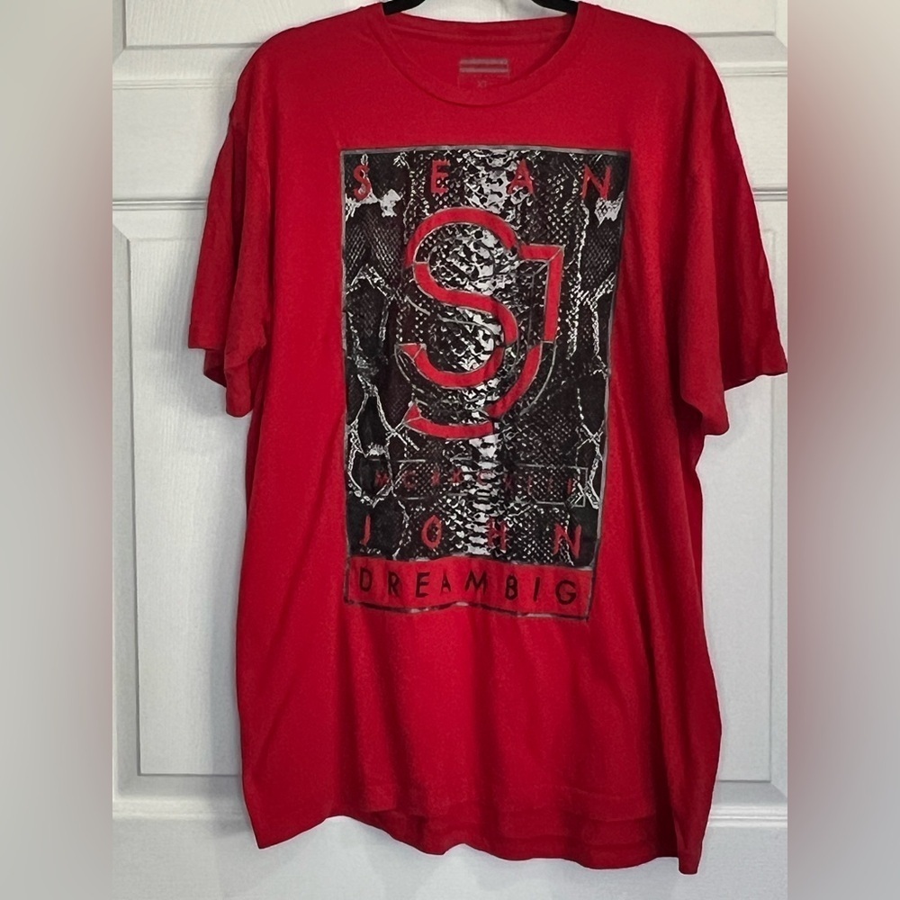 Sean John Men’s Red Tee - Size XL